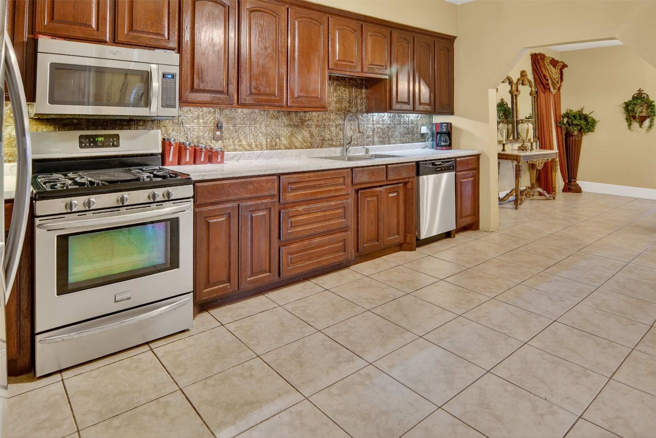 3104 S Adams Street Fort Worth TX 76110