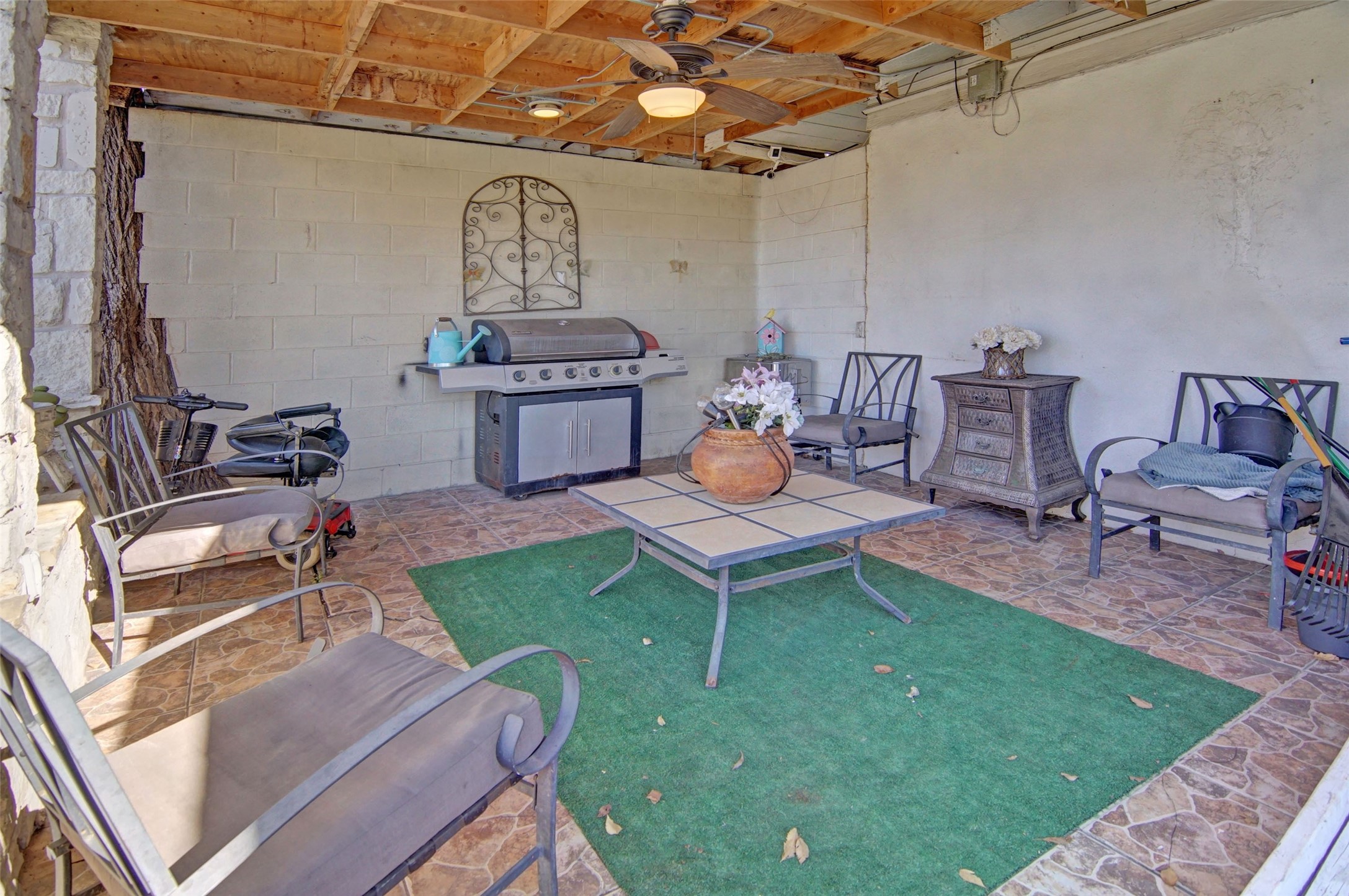 3104 S Adams Street Fort Worth TX 76110