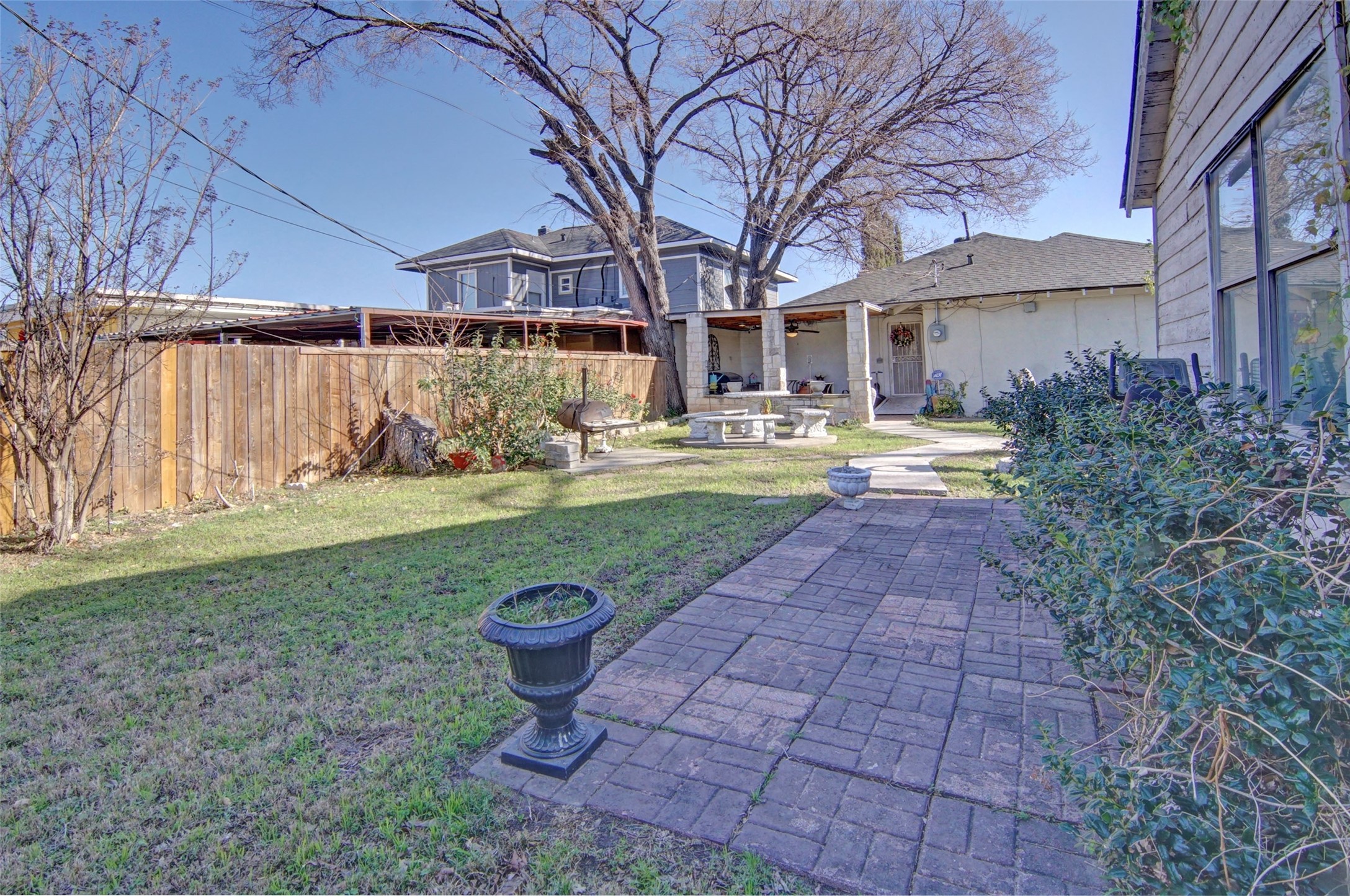 3104 S Adams Street Fort Worth TX 76110