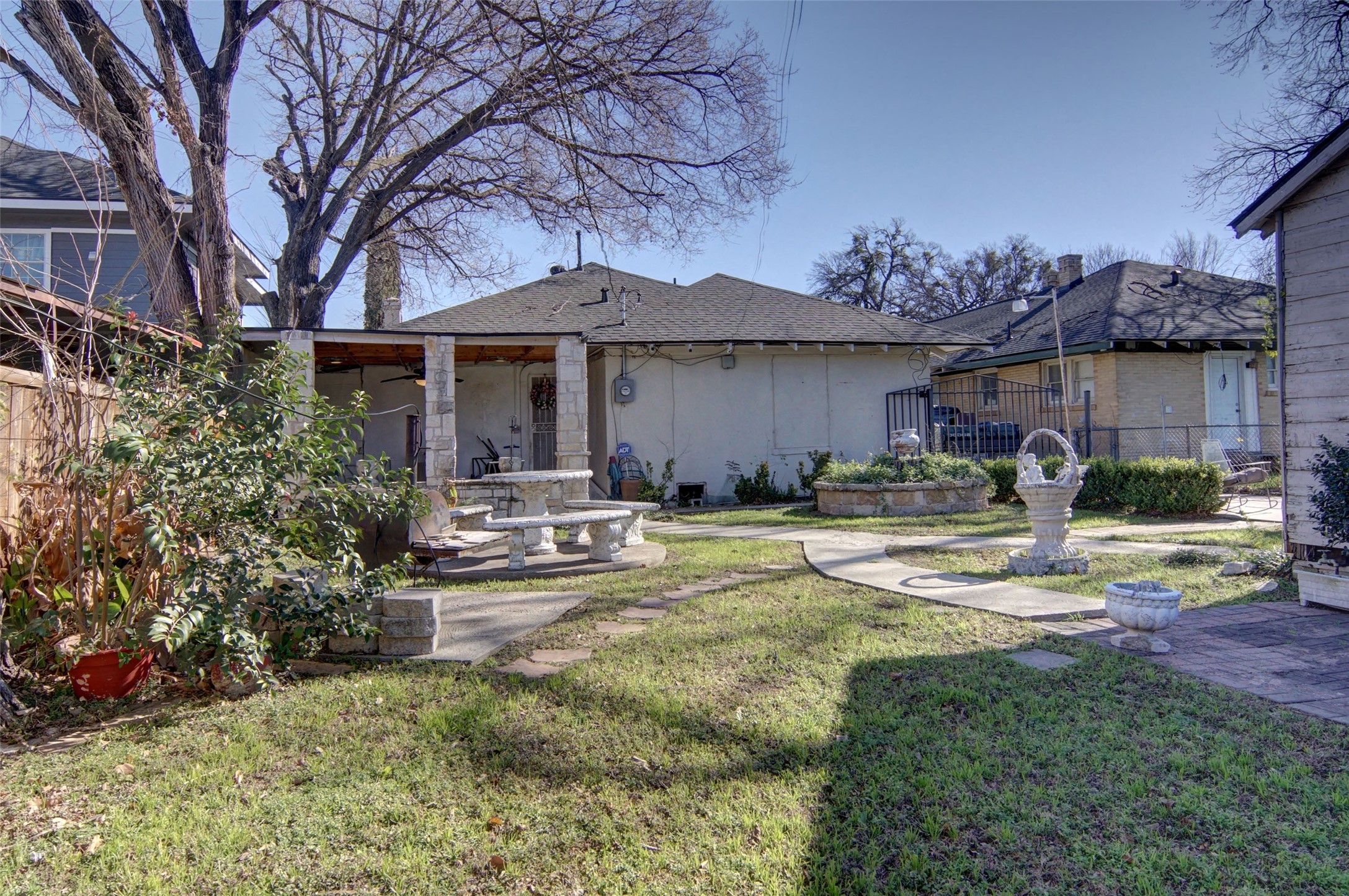 3104 S Adams Street Fort Worth TX 76110