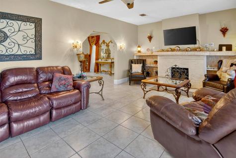 3104 S Adams Street Fort Worth TX 76110