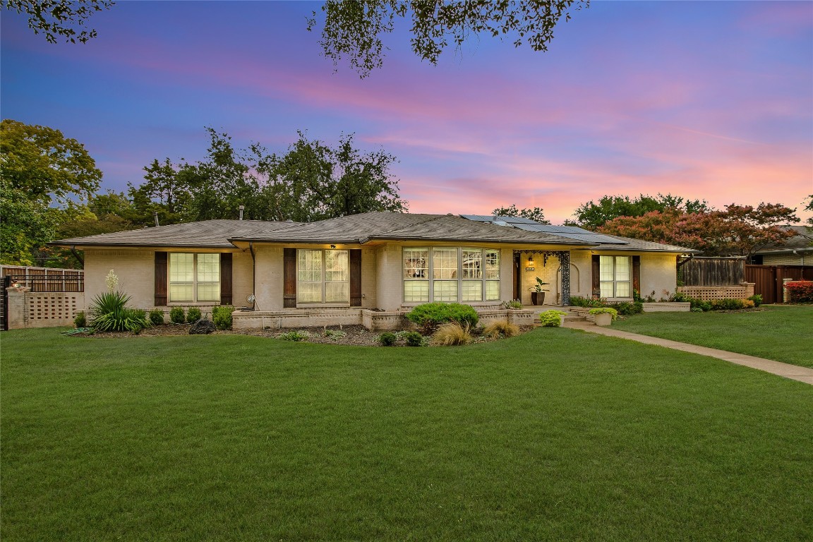 5539 Lindenshire Lane Dallas TX 75230