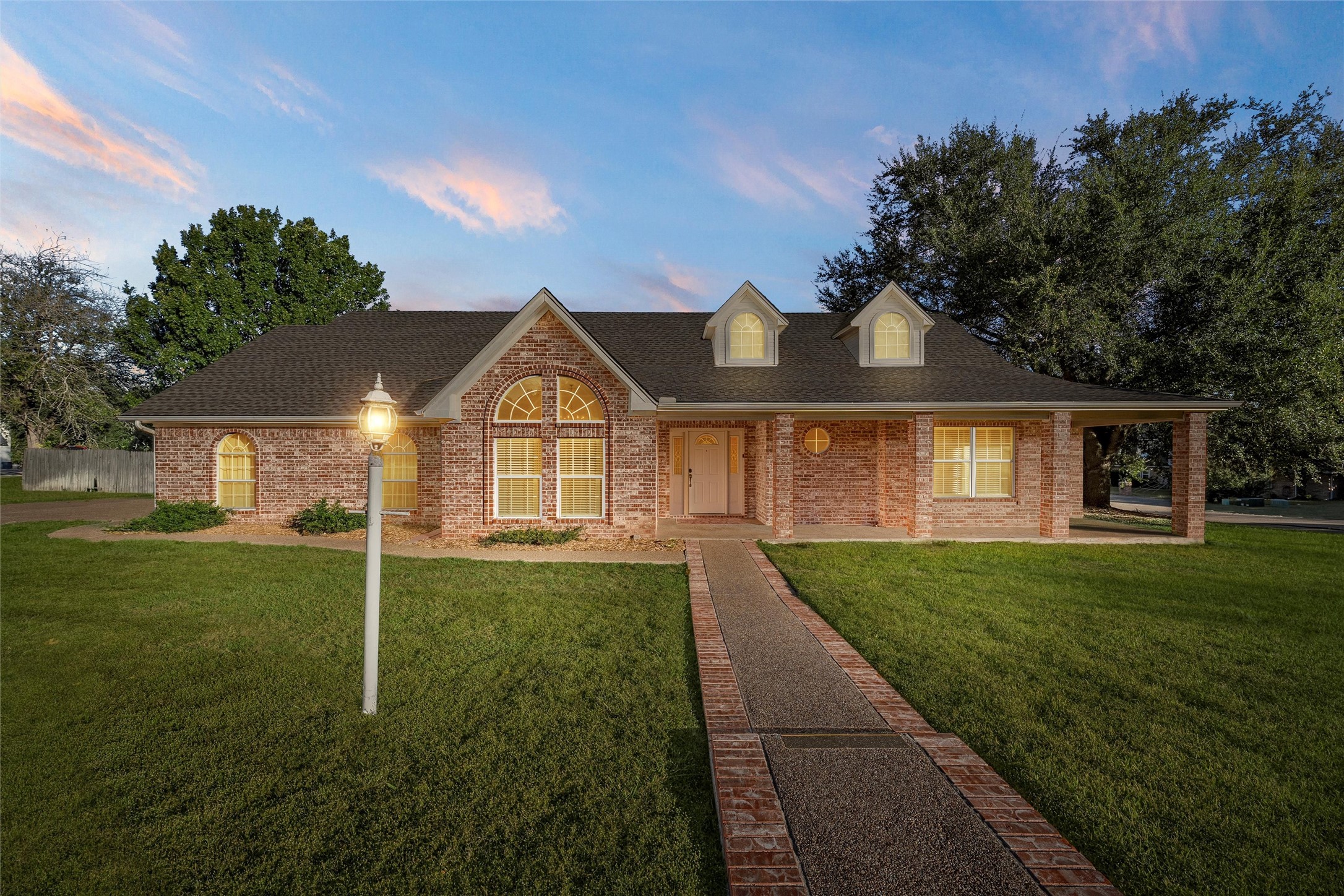 306 Baker Lane Robinson TX 76706