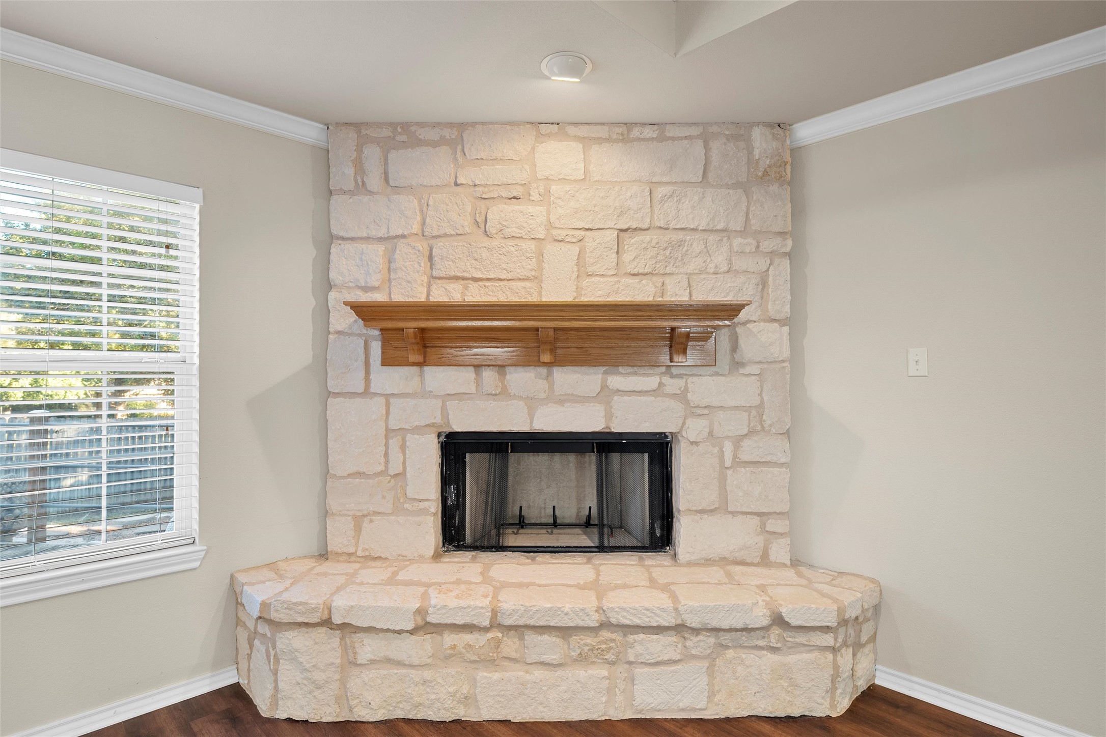 306 Baker Lane Robinson TX 76706