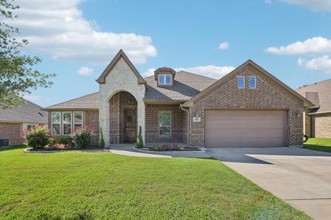 808 Brandt Street Grandview TX 76050