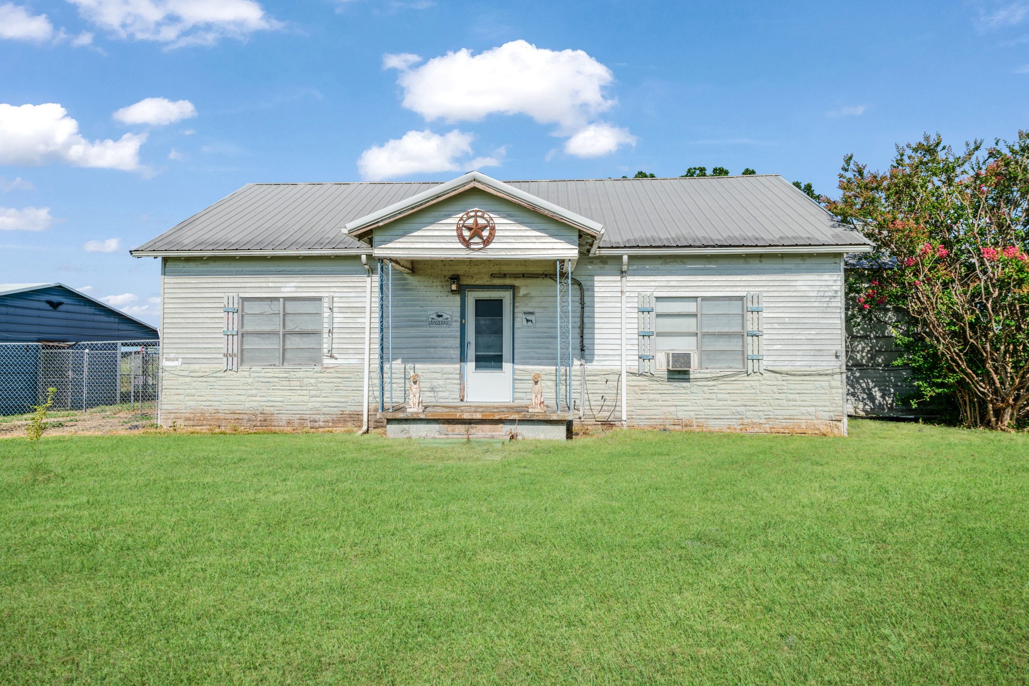 4085 S Fm 196 Blossom TX 75416
