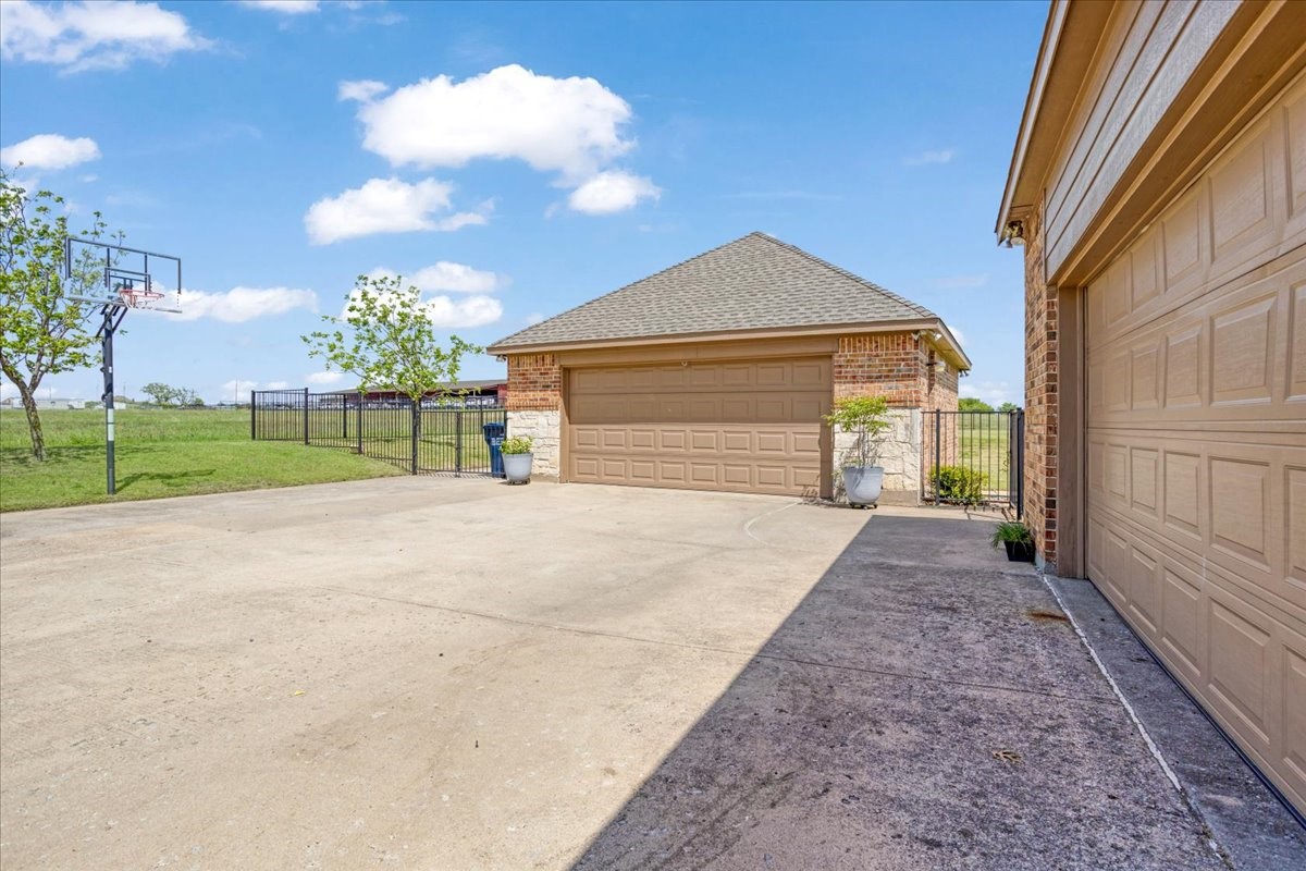 373 Sundance Drive Van Alstyne TX 75495