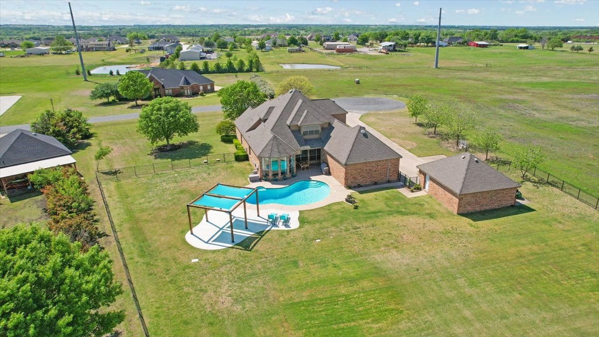 373 Sundance Drive Van Alstyne TX 75495