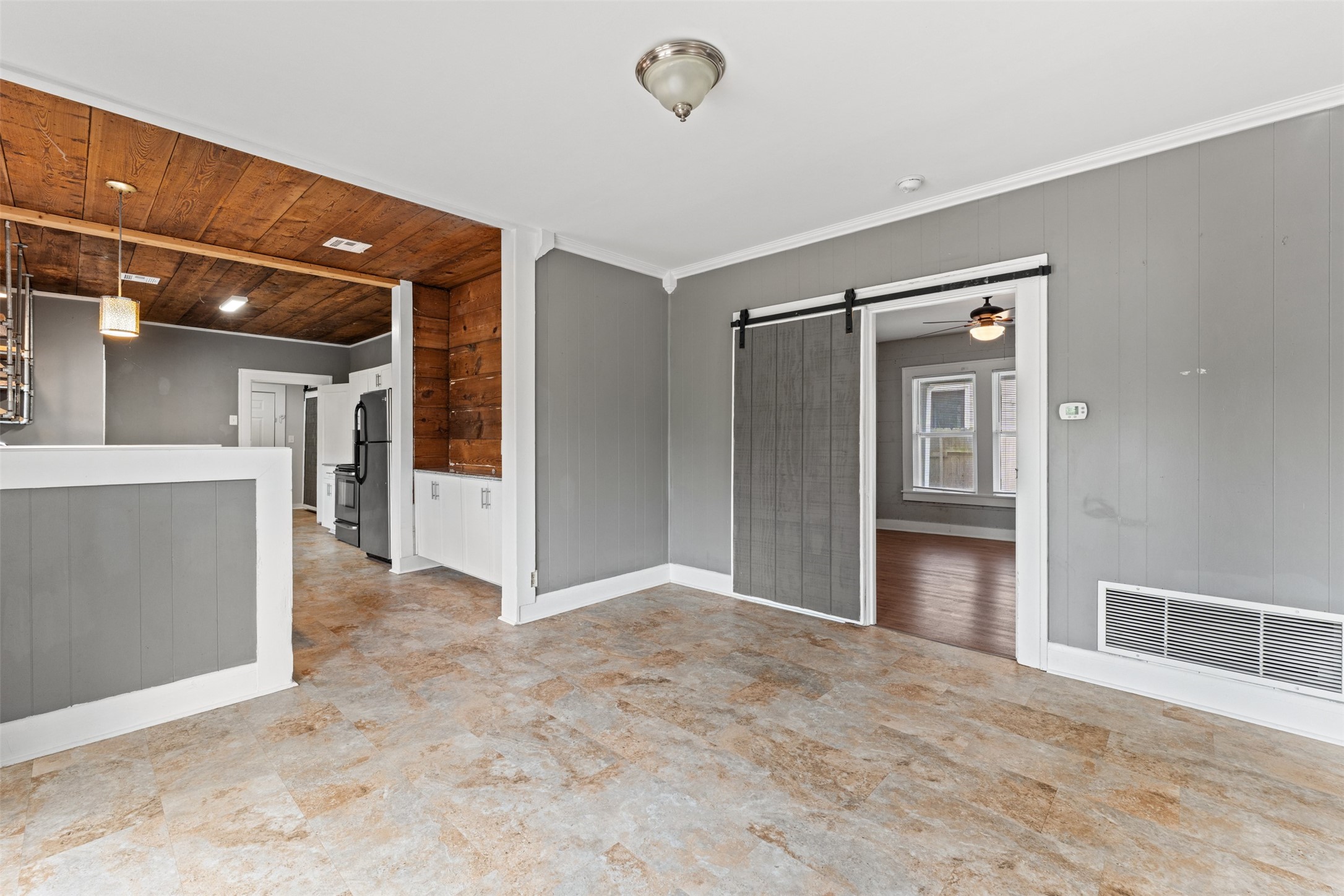 512 Herring Avenue Waco TX 76708