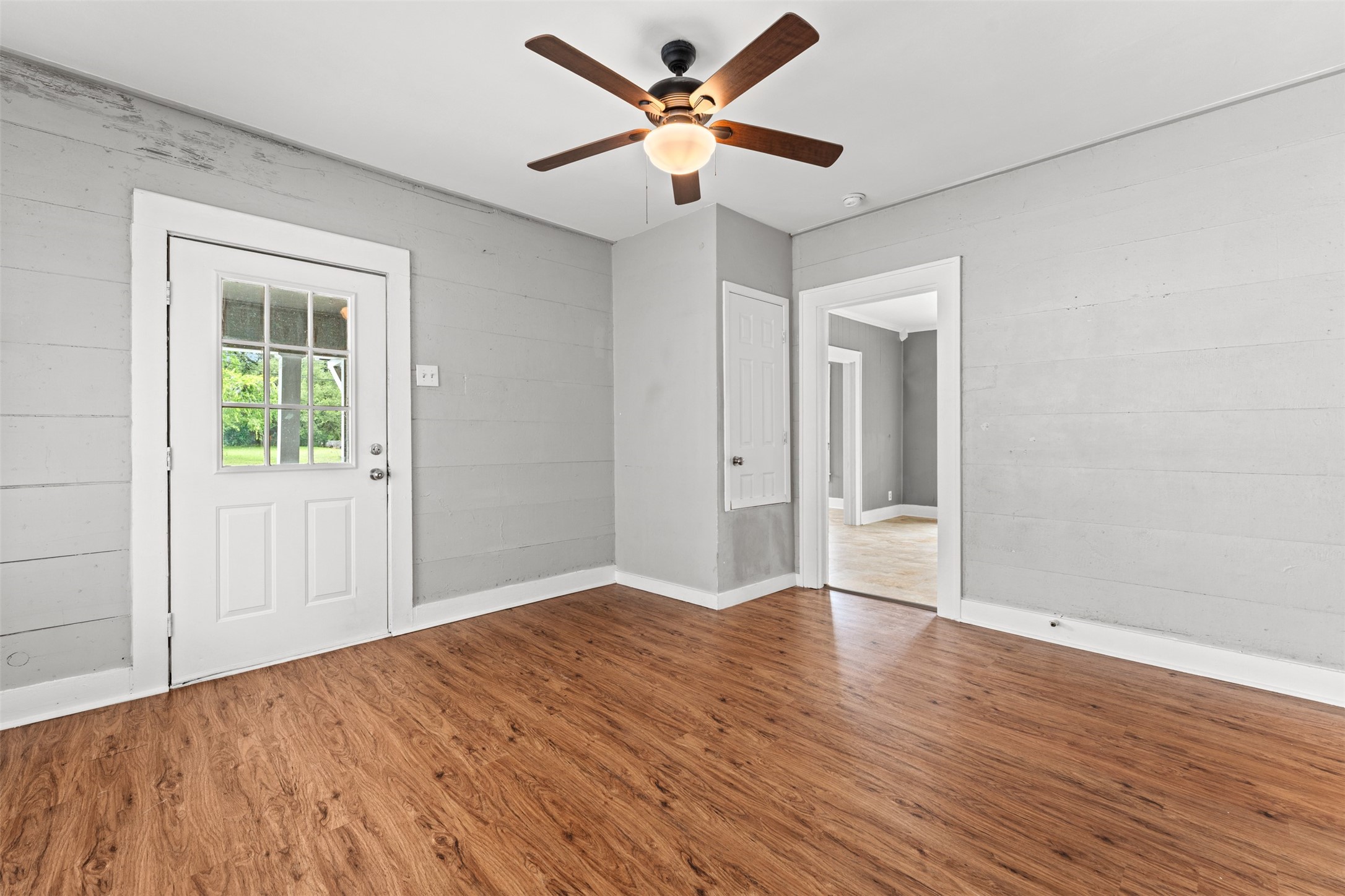 512 Herring Avenue Waco TX 76708