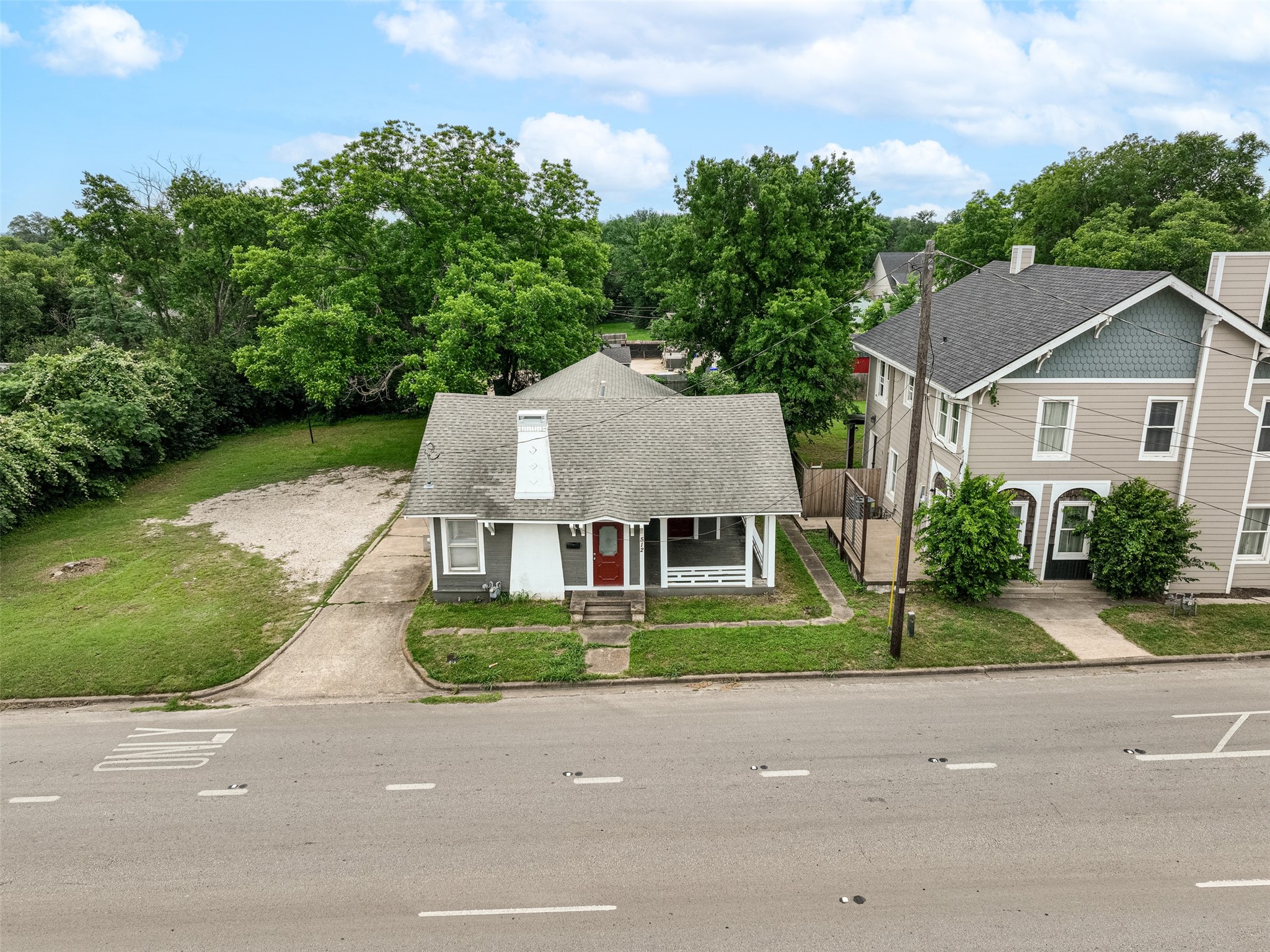 512 Herring Avenue Waco TX 76708