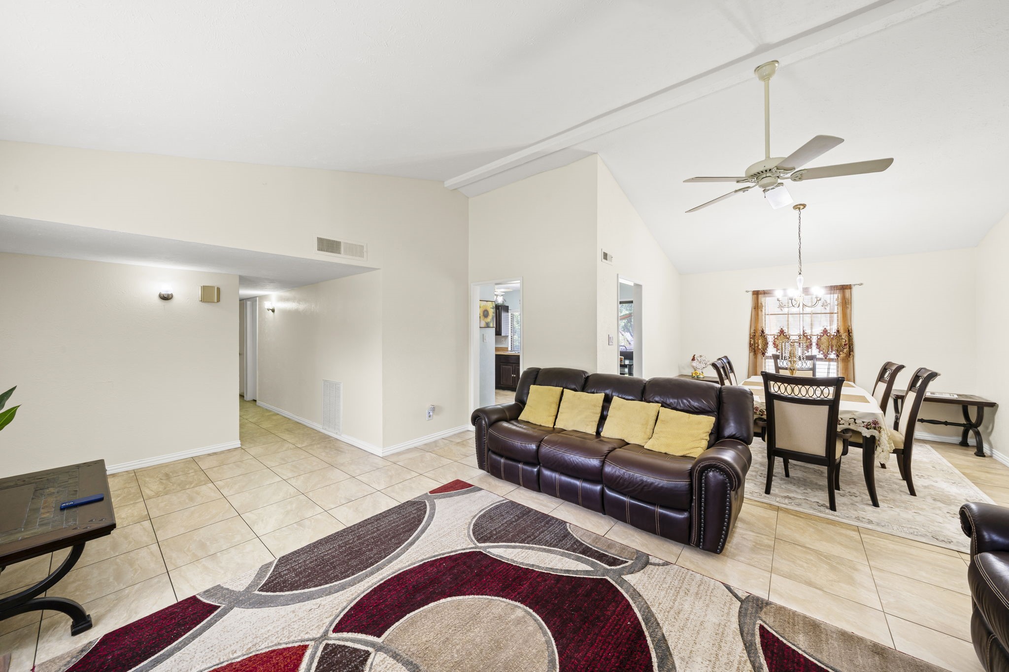 2121 Newbury Drive Arlington TX 76014