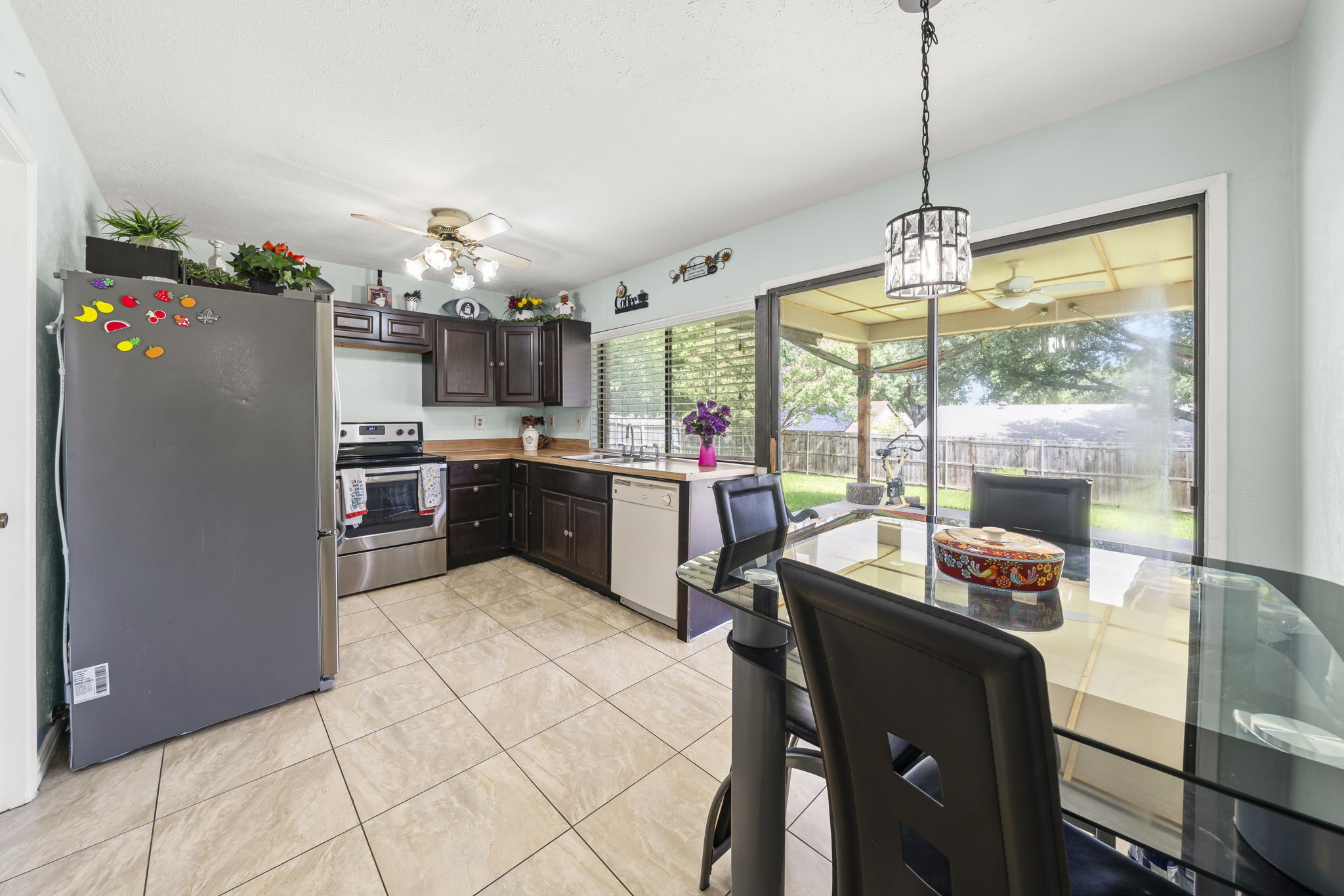 2121 Newbury Drive Arlington TX 76014