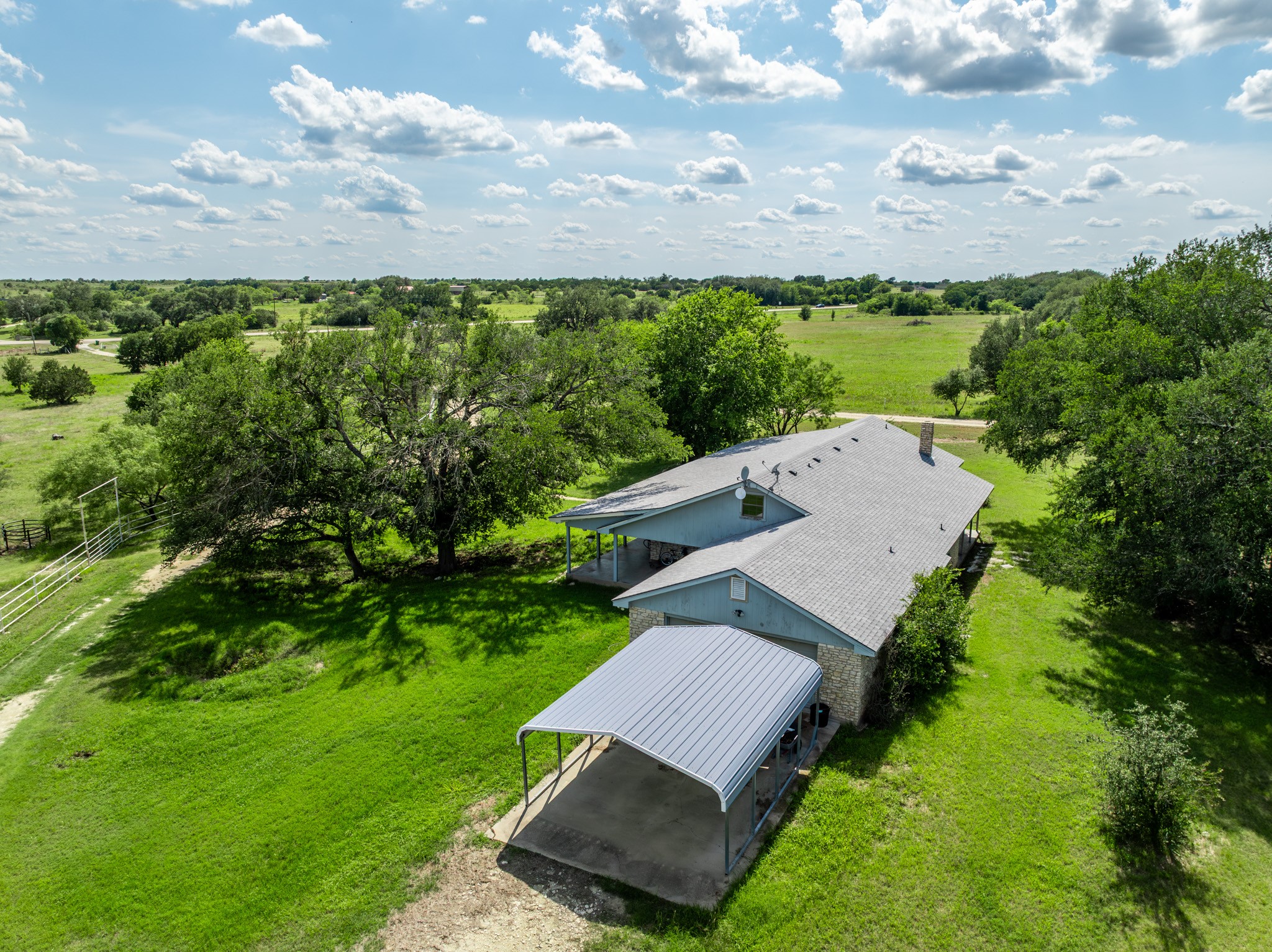 10047 E Highway 36 Jonesboro TX 76538