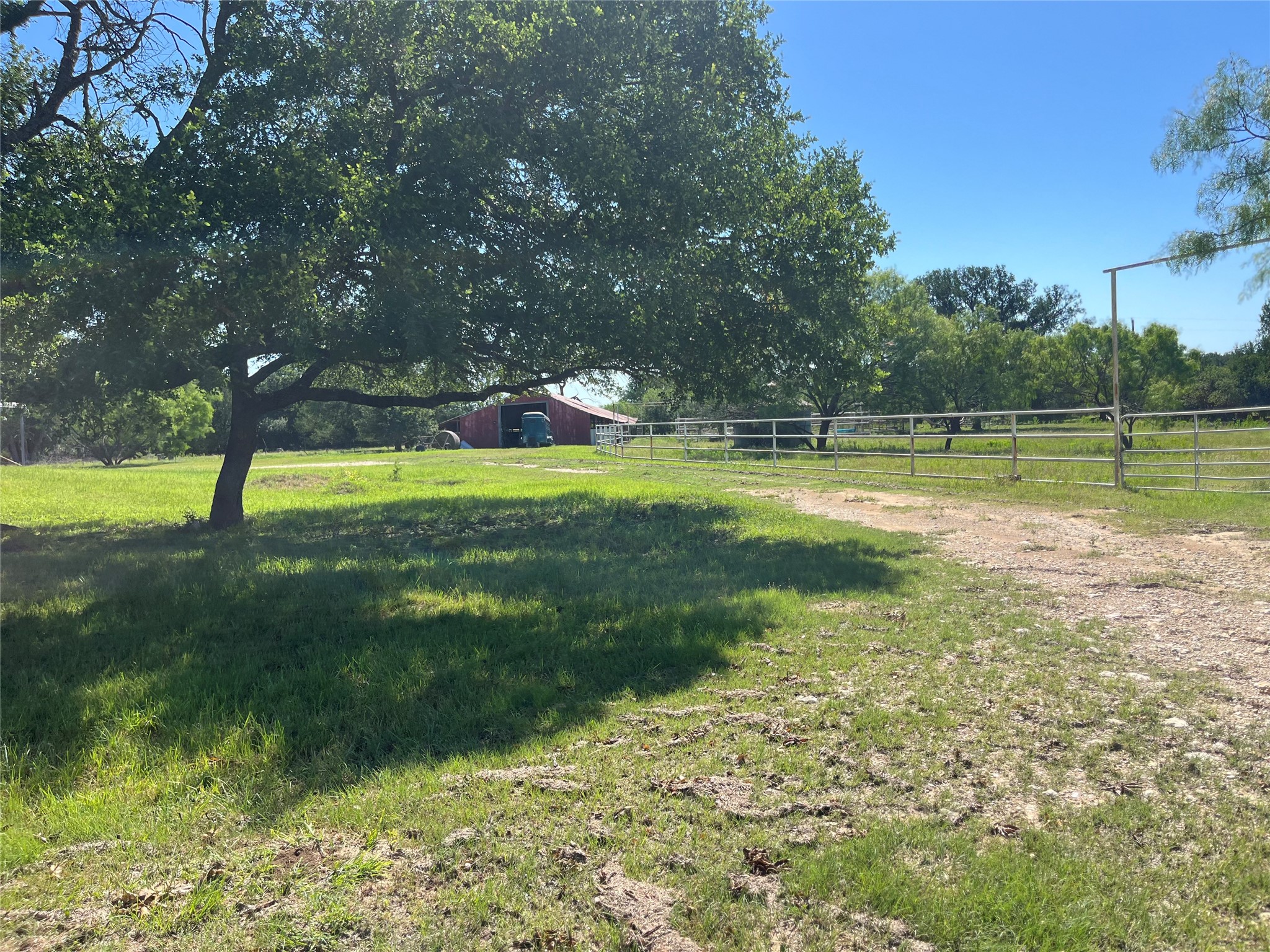 10047 E Highway 36 Jonesboro TX 76538