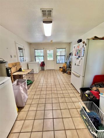 10047 E Highway 36 Jonesboro TX 76538