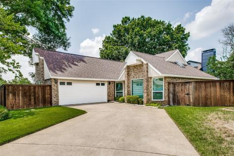 1401 Autumn Chase Square Bedford TX 76022