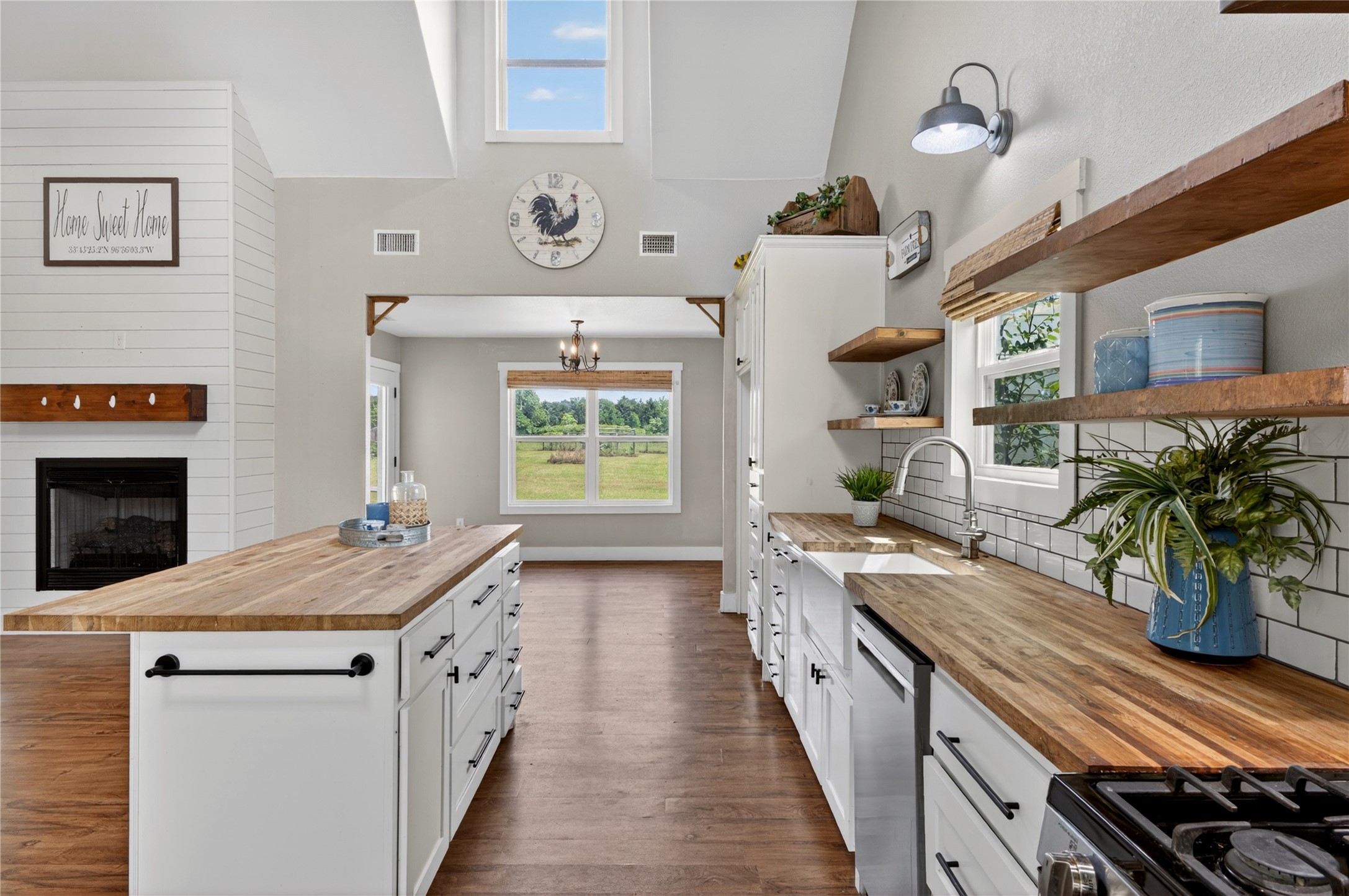 4221 Fm-120 E Denison TX 75020
