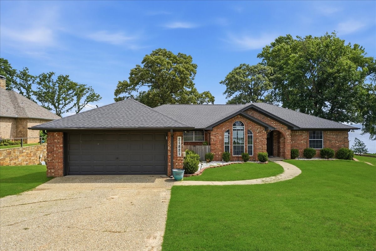 Chandler TX, 21821 Lakewood Lane