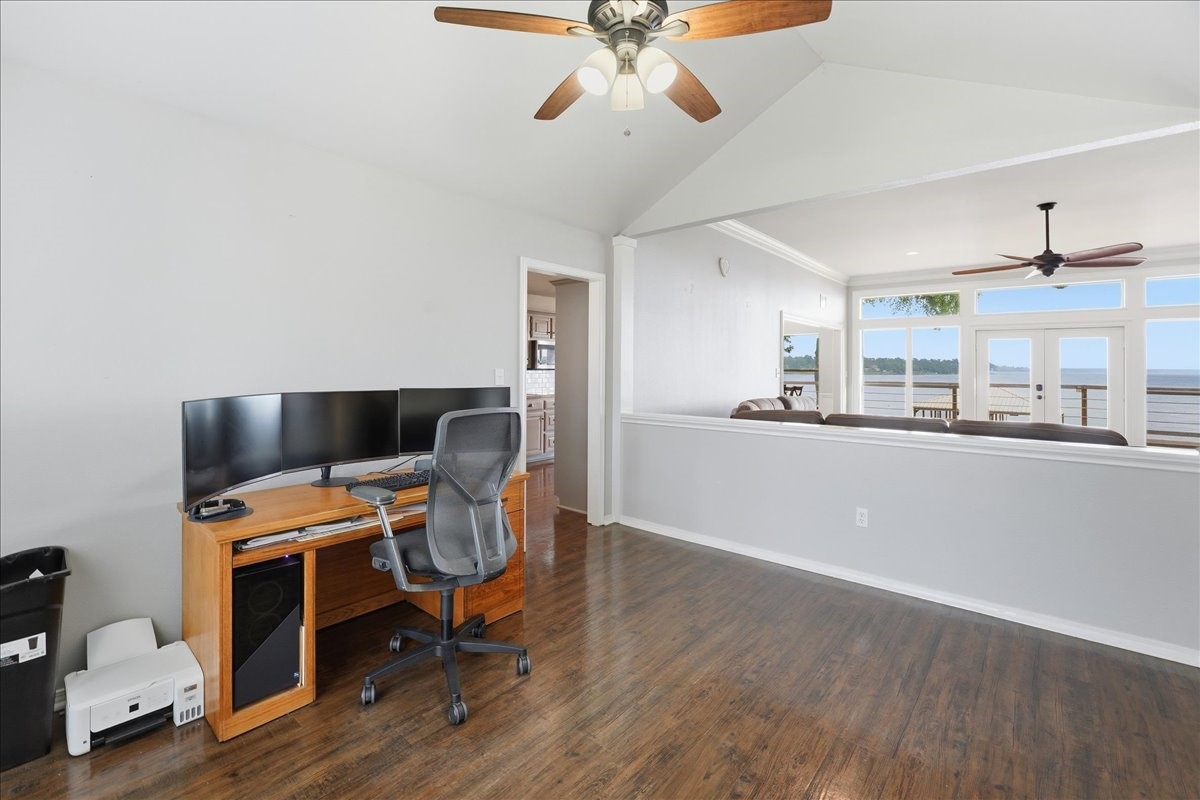 21821 Lakewood Lane Chandler TX 75758