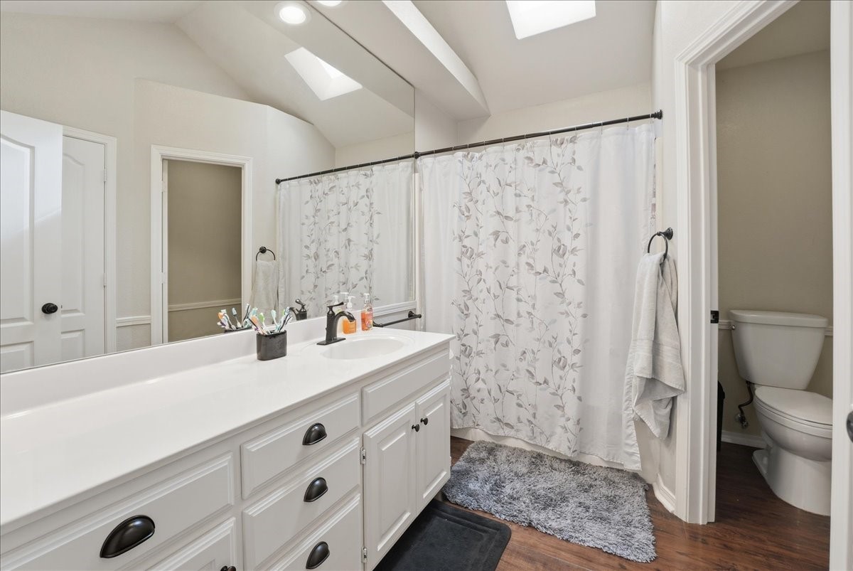 21821 Lakewood Lane Chandler TX 75758
