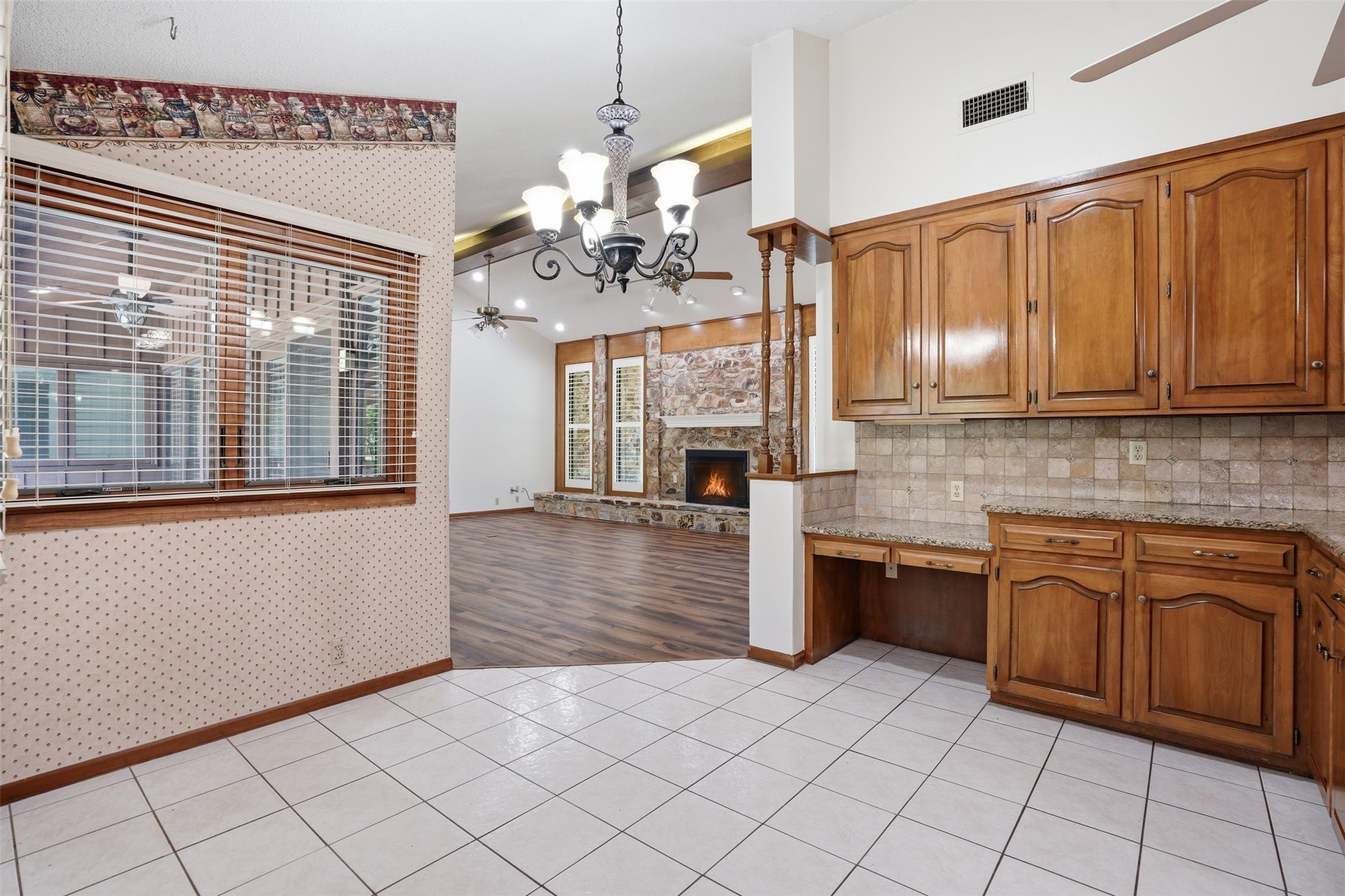 715 Stonelake Drive Cleburne TX 76033