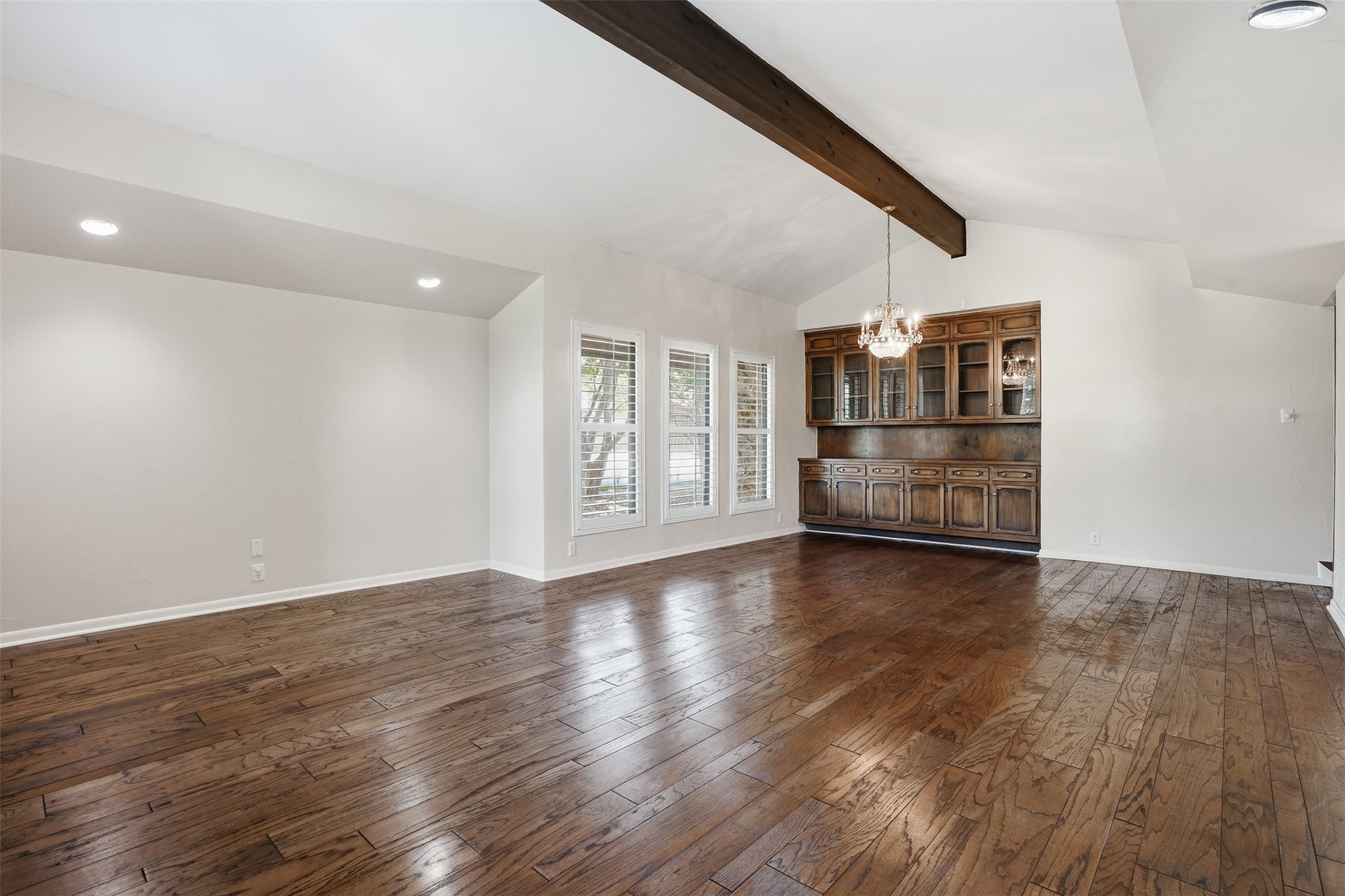 715 Stonelake Drive Cleburne TX 76033
