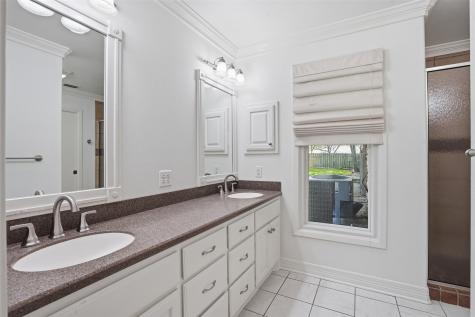 715 Stonelake Drive Cleburne TX 76033