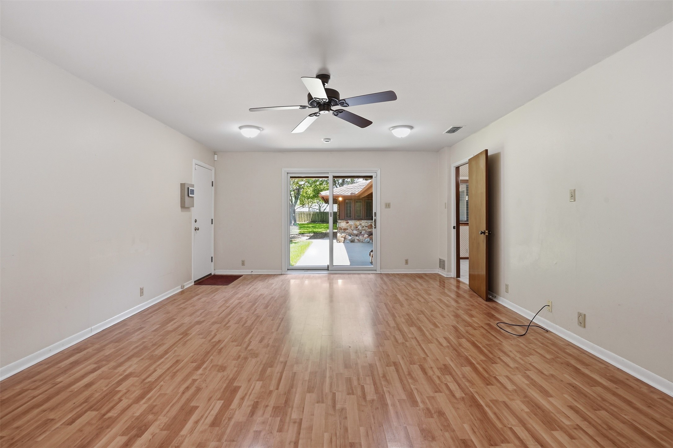 715 Stonelake Drive Cleburne TX 76033