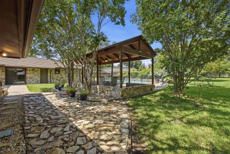 715 Stonelake Drive Cleburne TX 76033