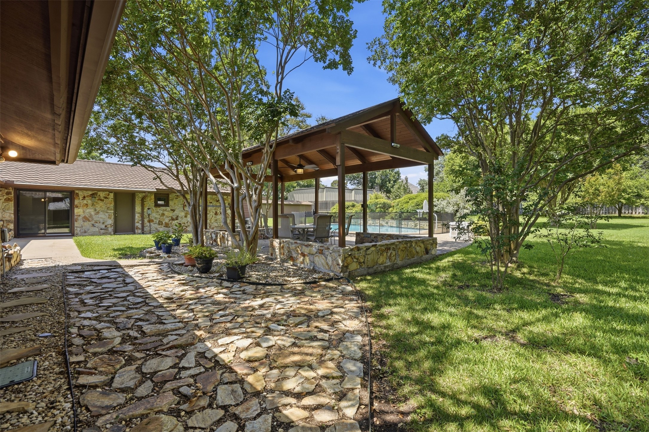 715 Stonelake Drive Cleburne TX 76033