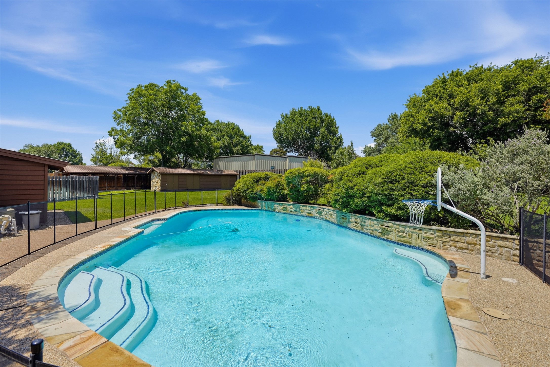 715 Stonelake Drive Cleburne TX 76033