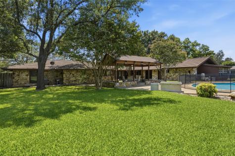 715 Stonelake Drive Cleburne TX 76033