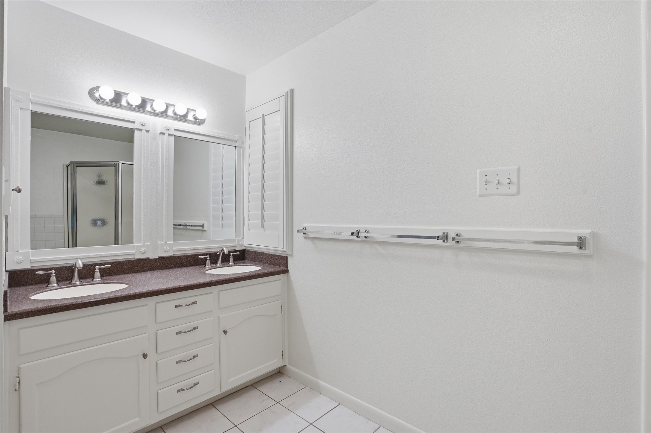 715 Stonelake Drive Cleburne TX 76033