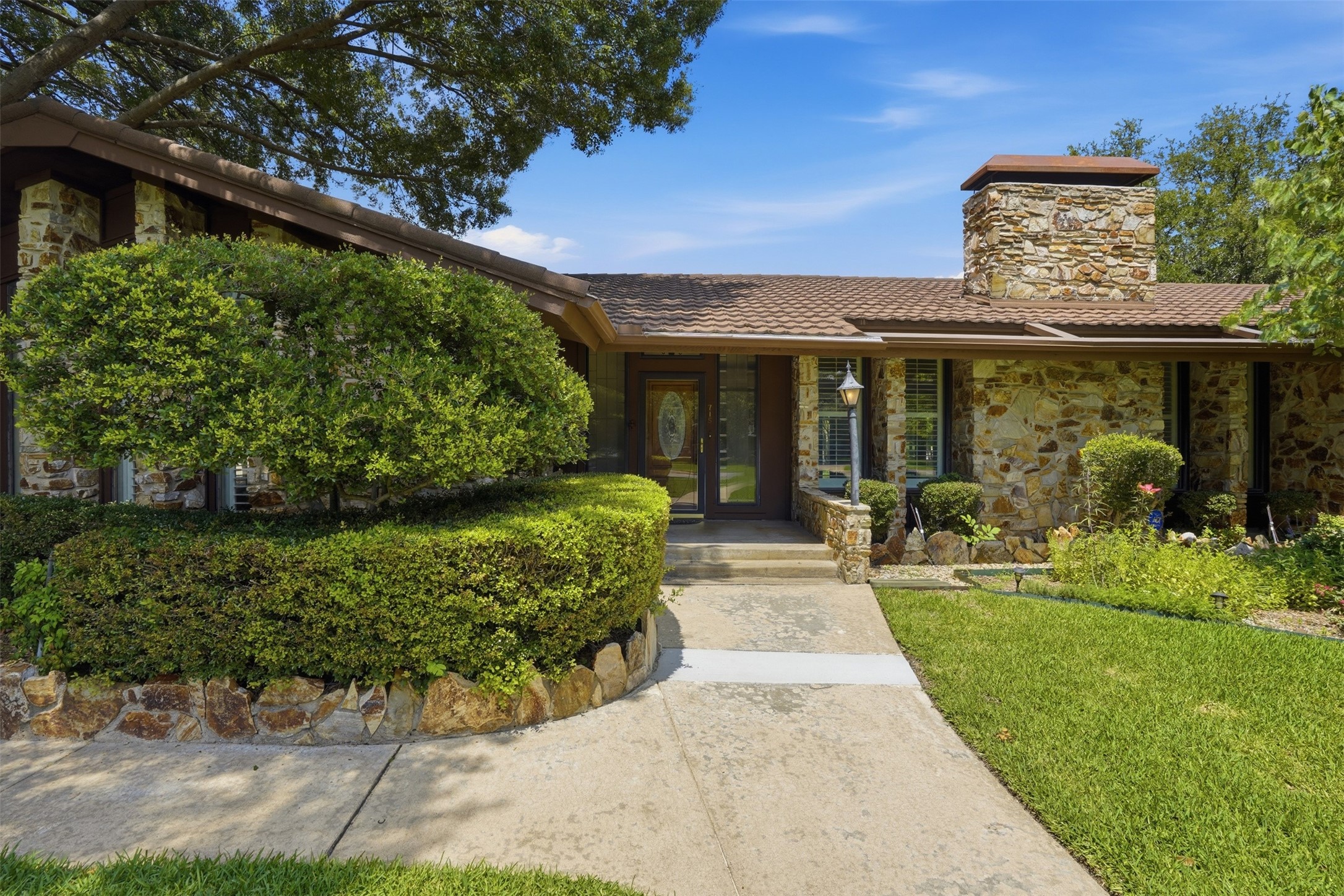 715 Stonelake Drive Cleburne TX 76033