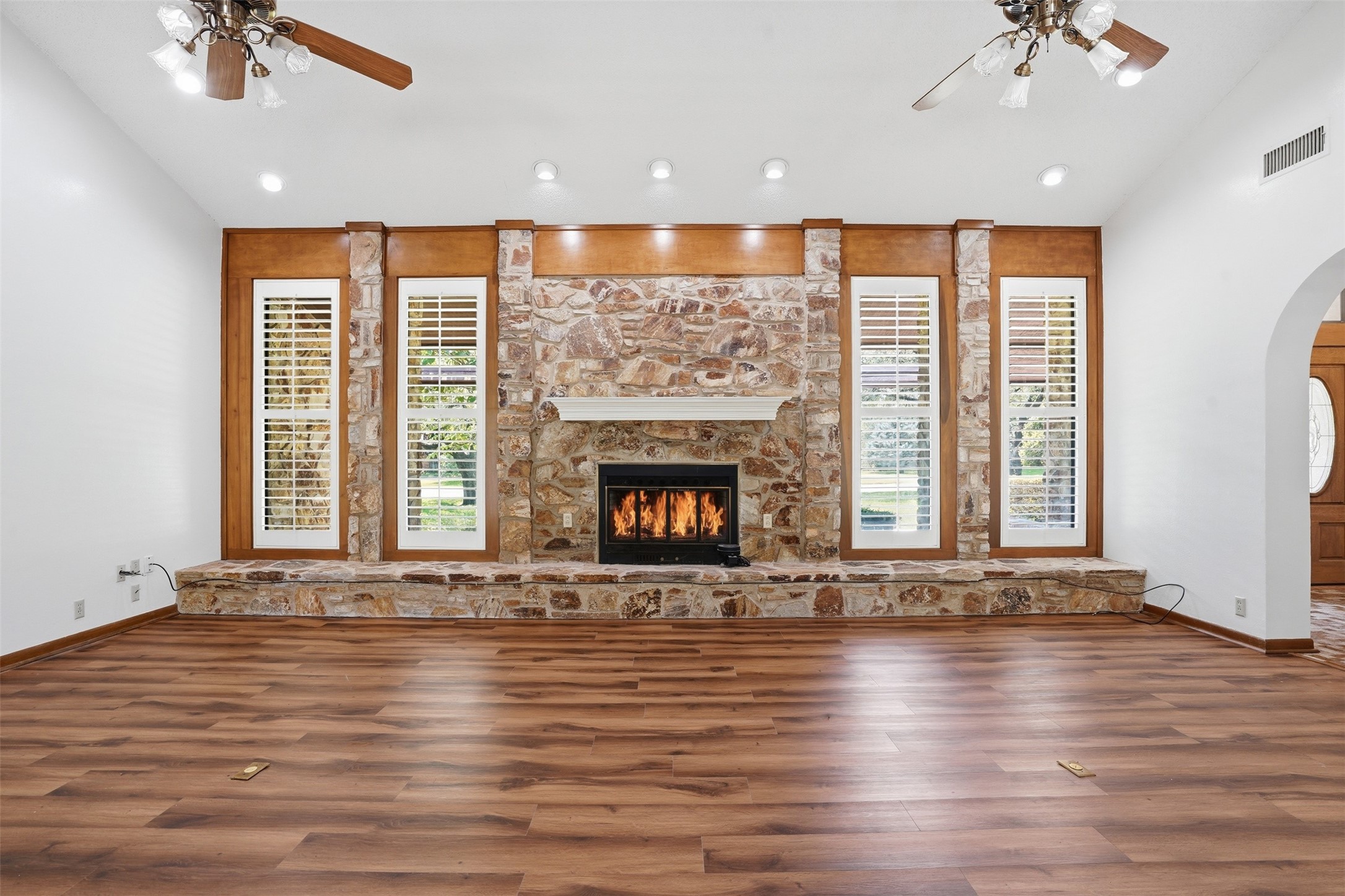 715 Stonelake Drive Cleburne TX 76033