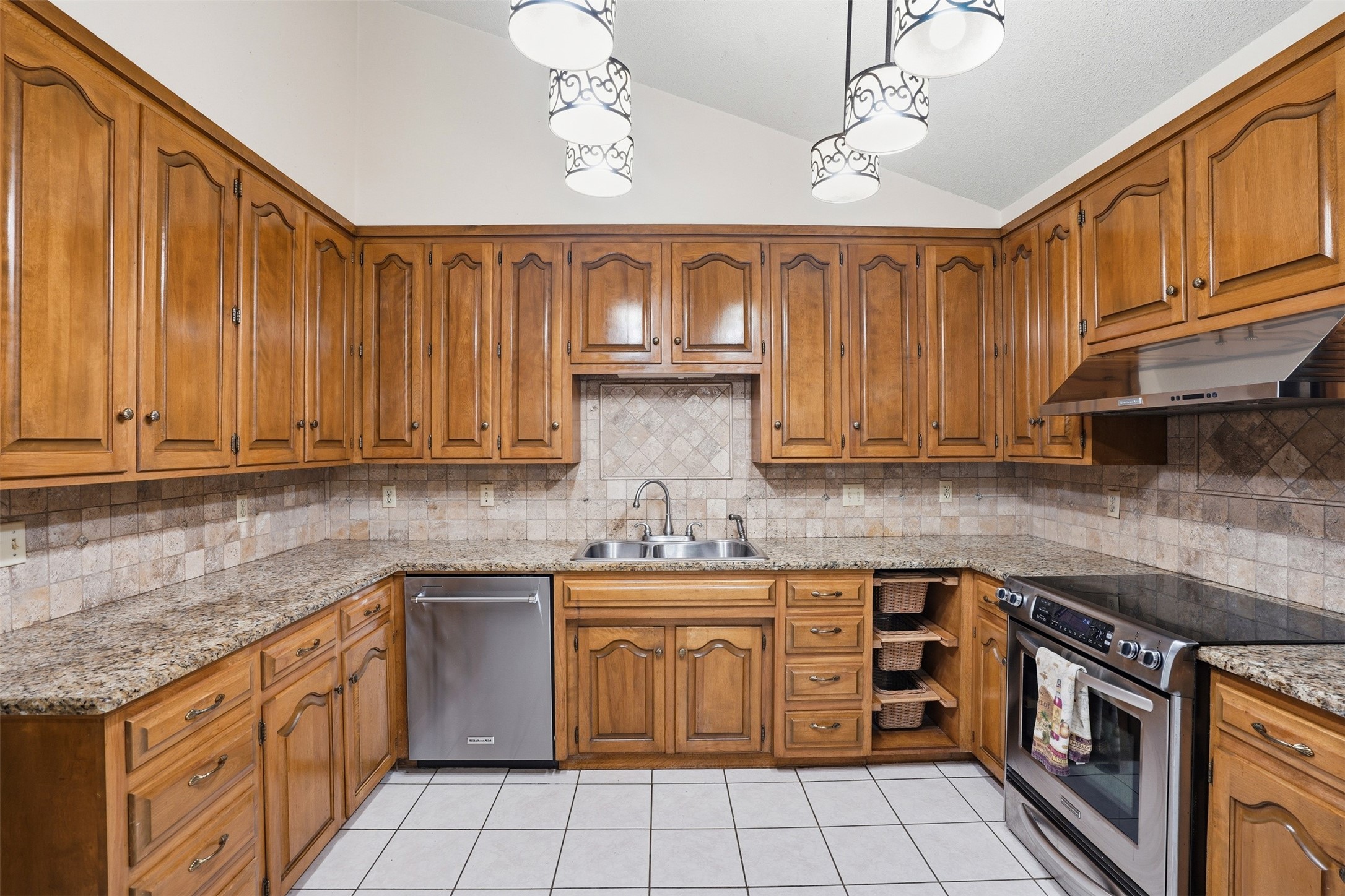 715 Stonelake Drive Cleburne TX 76033