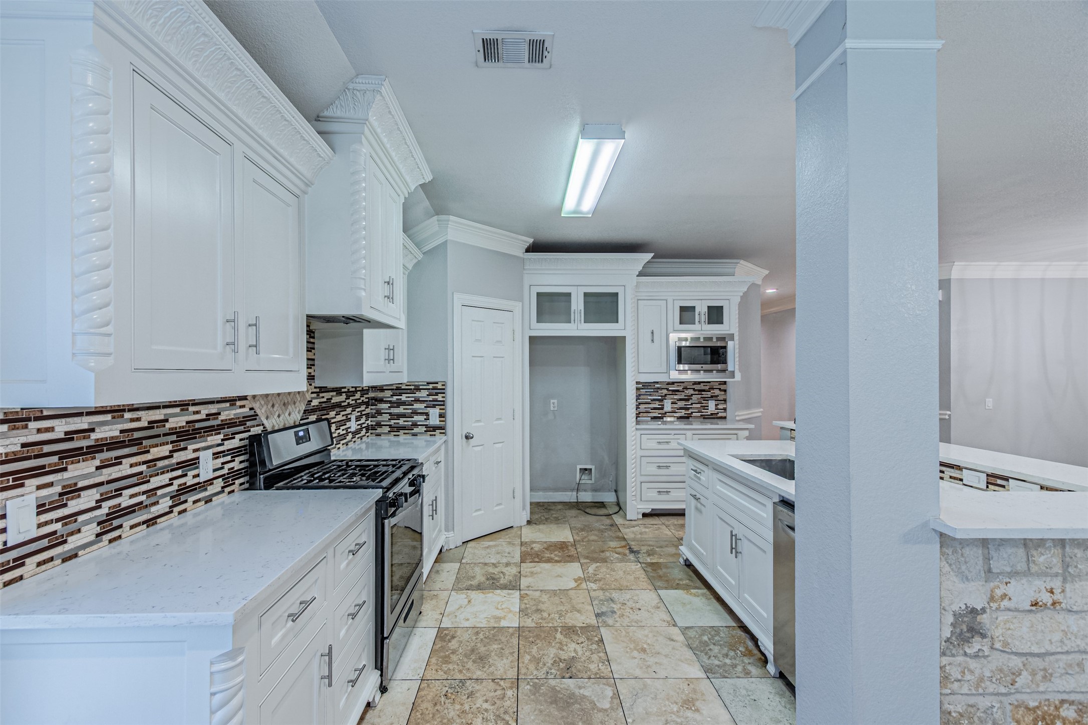 8220 Mossberg Drive Arlington TX 76002