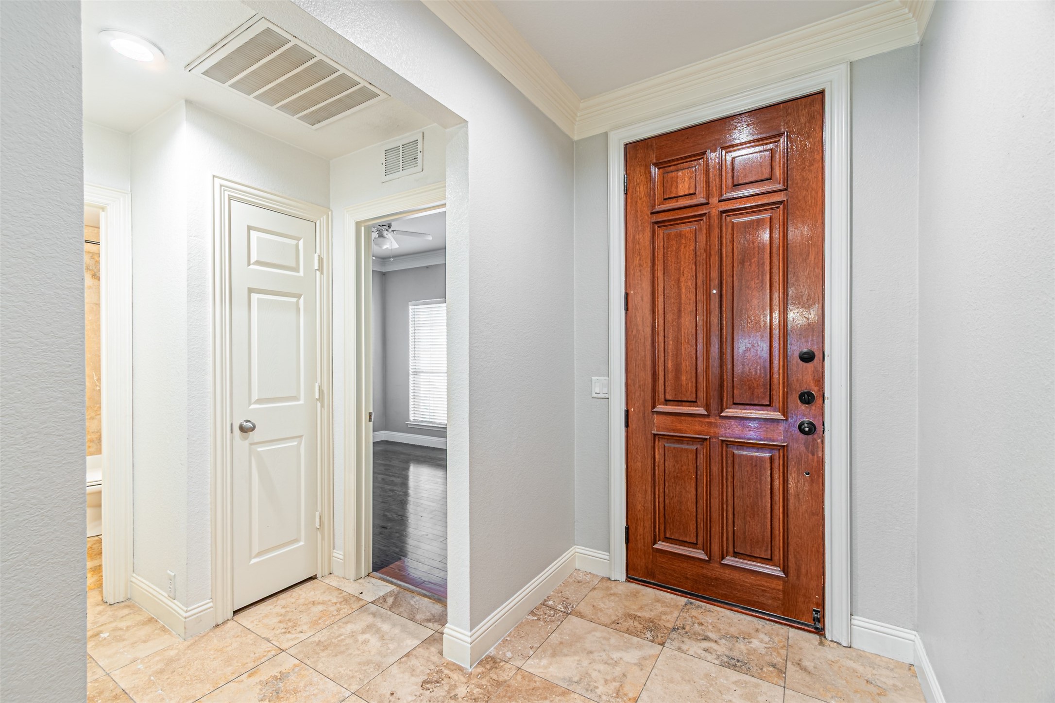 8220 Mossberg Drive Arlington TX 76002