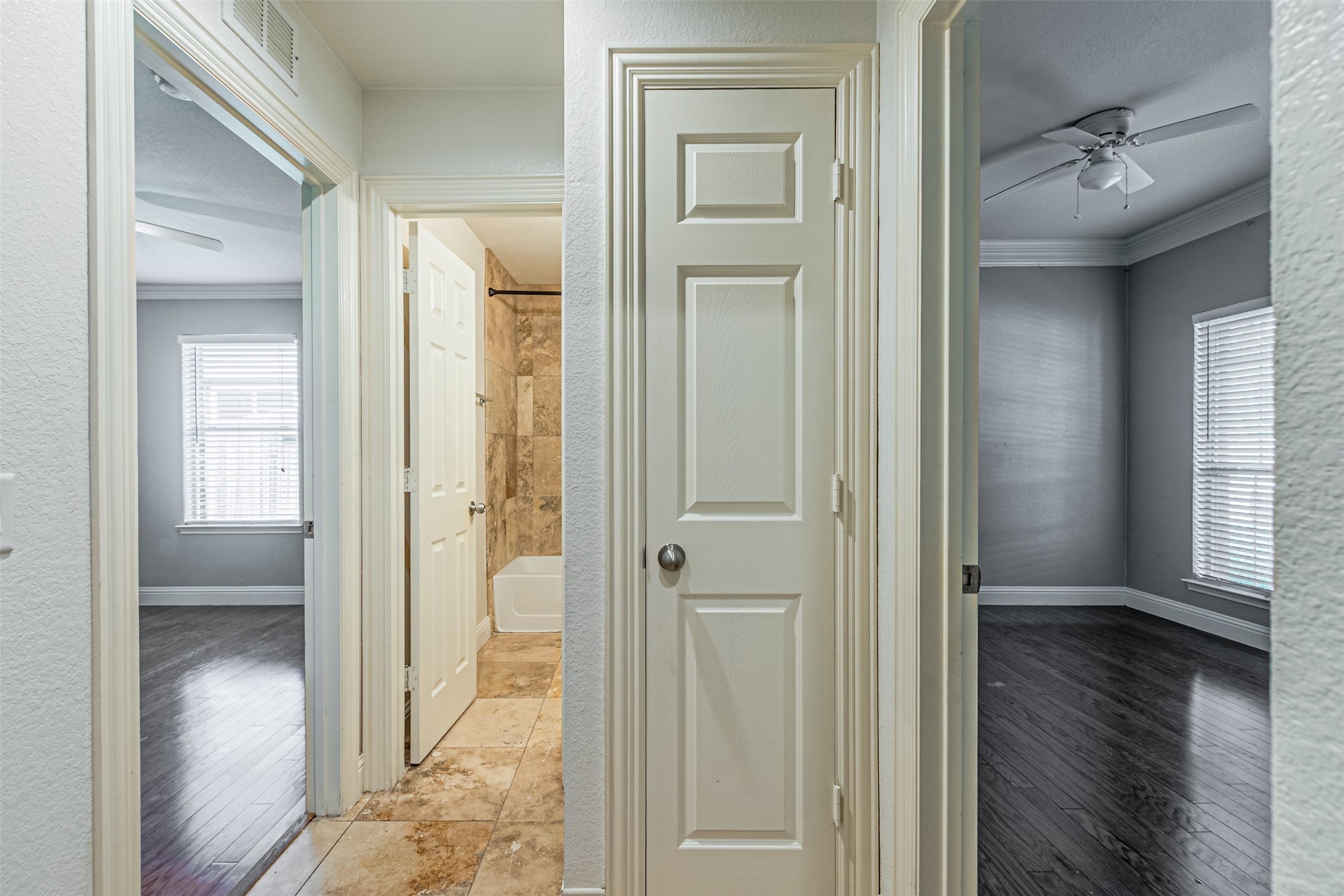 8220 Mossberg Drive Arlington TX 76002