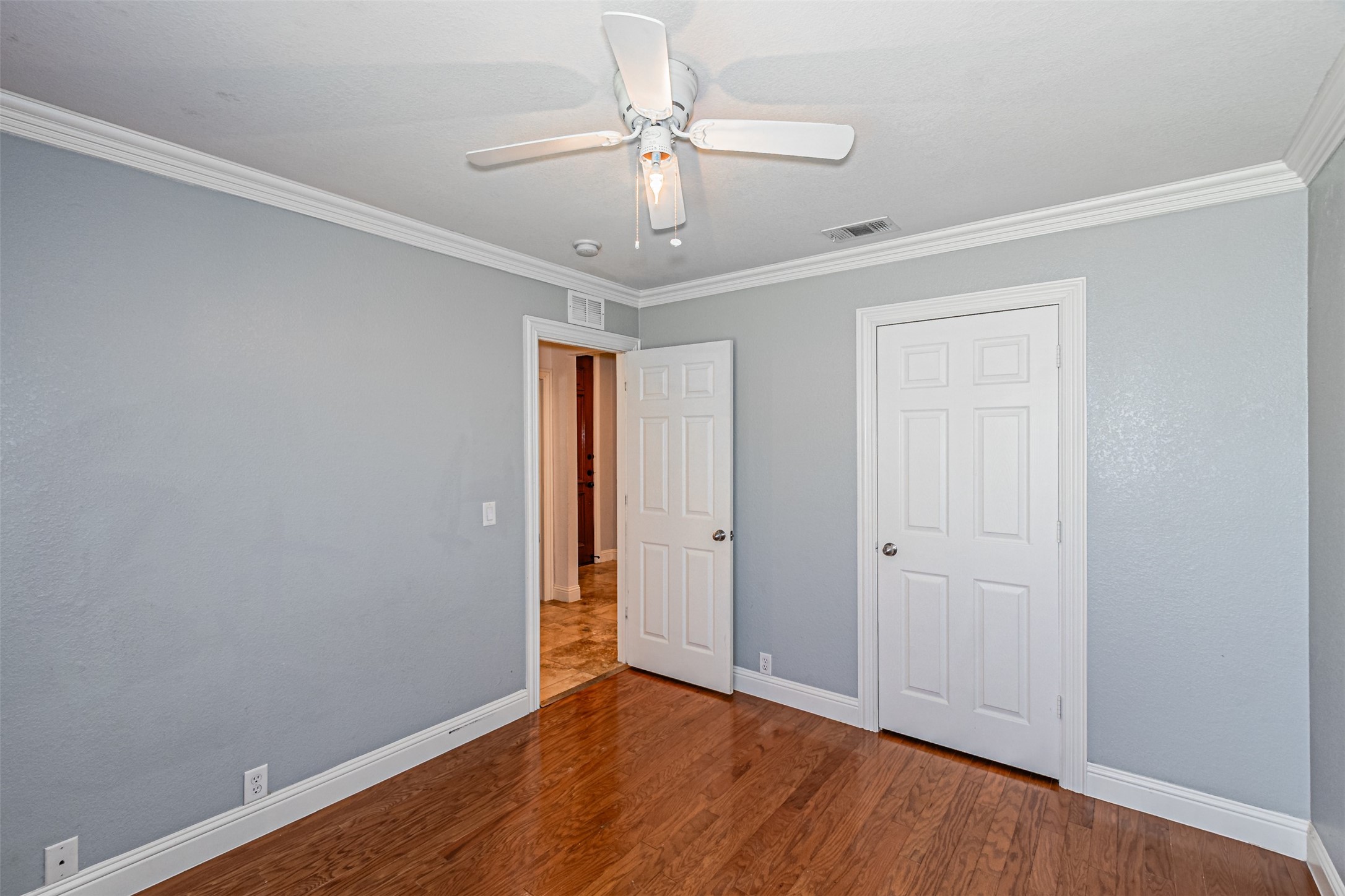 8220 Mossberg Drive Arlington TX 76002