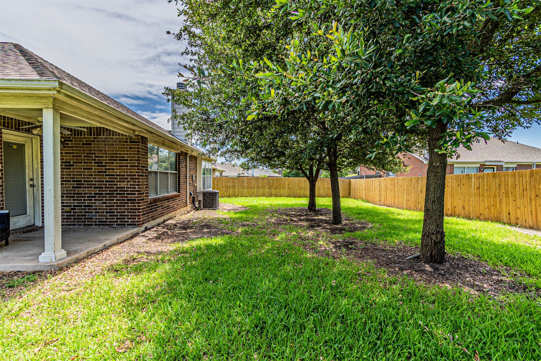 8220 Mossberg Drive Arlington TX 76002