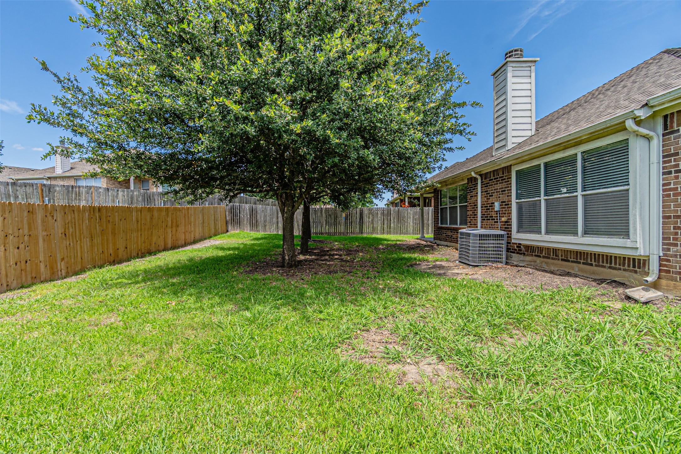 8220 Mossberg Drive Arlington TX 76002