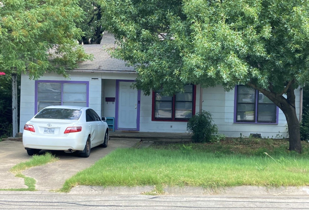 1618 W Congress Street Denton TX 76201
