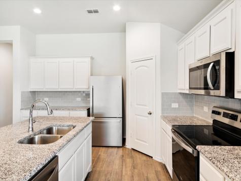 712 Presidio Street Aubrey TX 76227