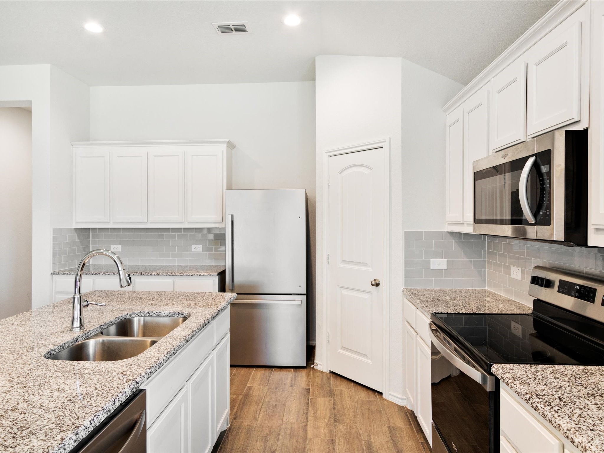 712 Presidio Street Aubrey TX 76227