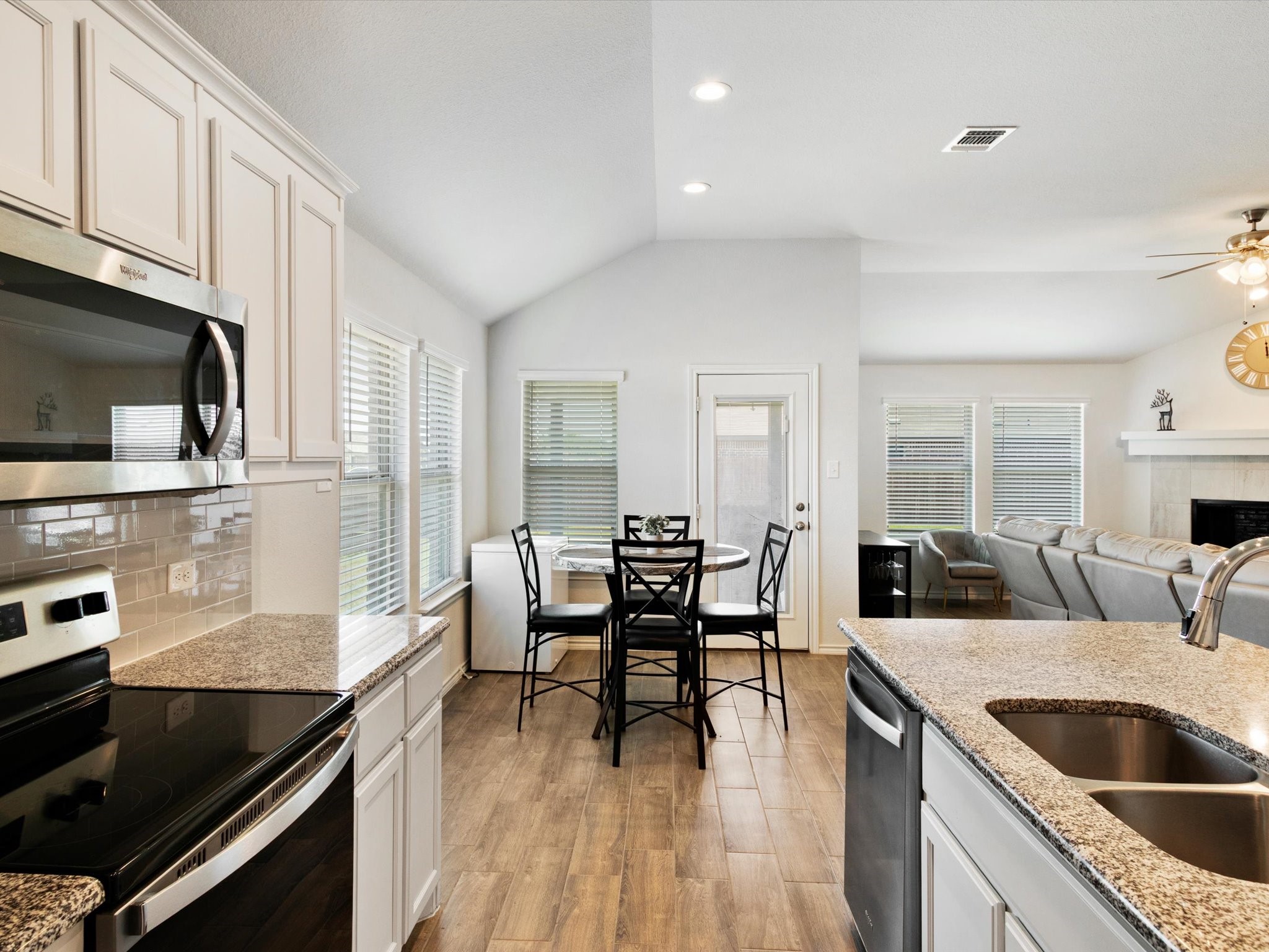 712 Presidio Street Aubrey TX 76227