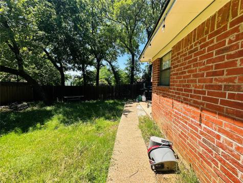 6728 Parkwood Drive North Richland Hills TX 76182