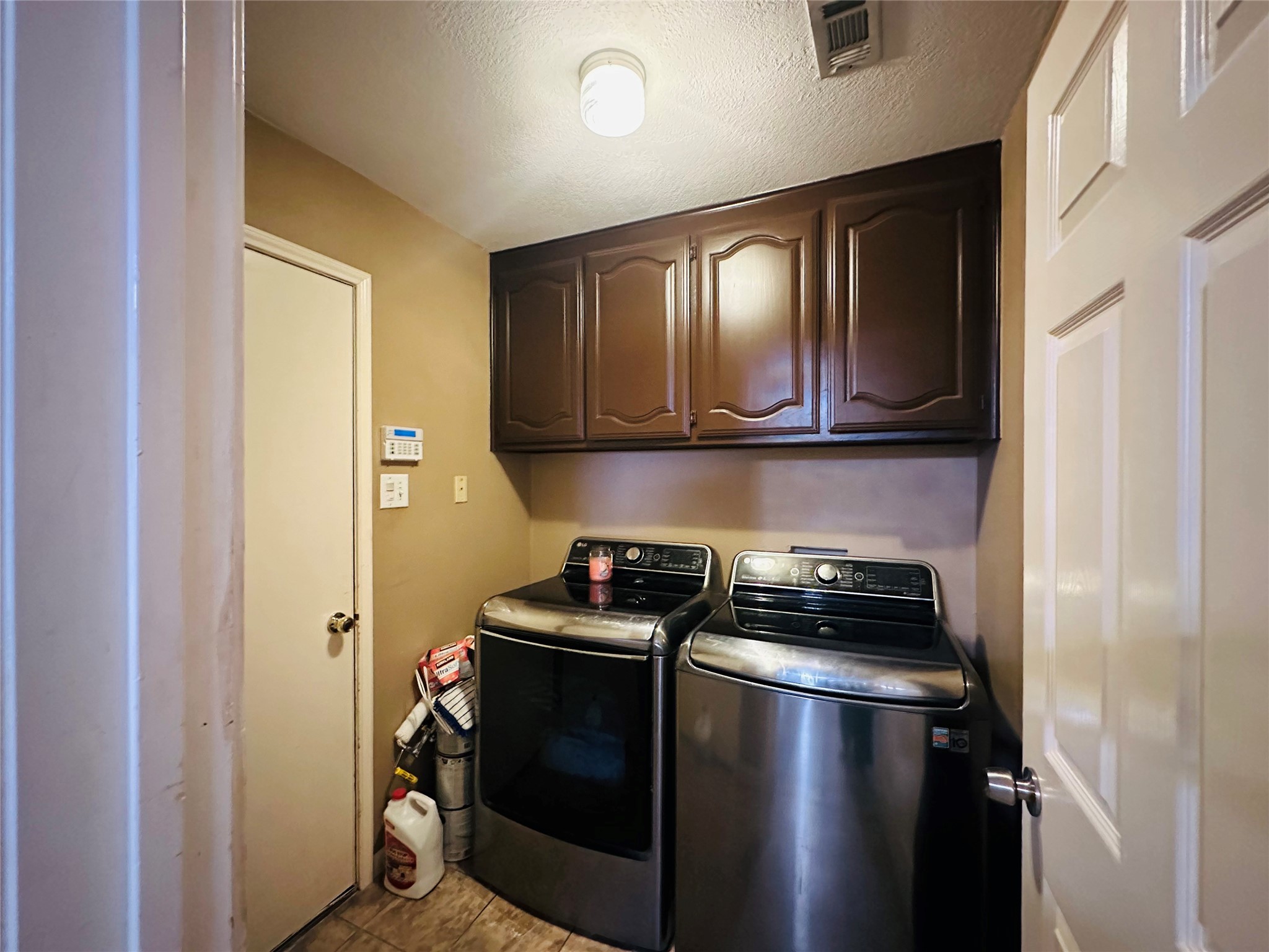 6728 Parkwood Drive North Richland Hills TX 76182