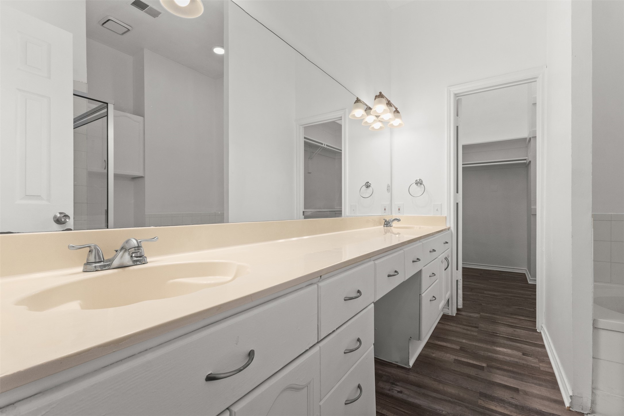 1137 Garden Trail Mesquite TX 75149